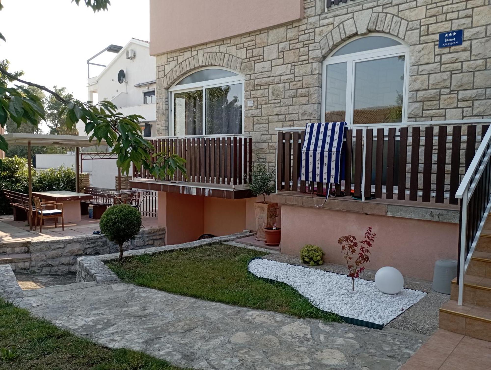 Apartman Sole Apartment Каригадор Екстериор снимка
